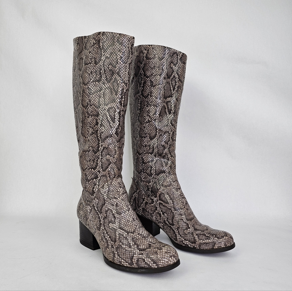 Born Audriana Snake Skin Print Tall Back Zip Boots 8